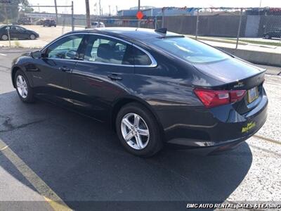 2022 Chevrolet Malibu LS   - Photo 8 - Newport, KY 41071