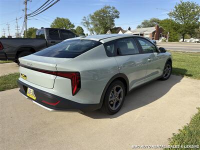 2025 Kia K4 LXS   - Photo 2 - Newport, KY 41071
