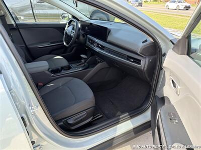 2025 Kia K4 LXS   - Photo 10 - Newport, KY 41071