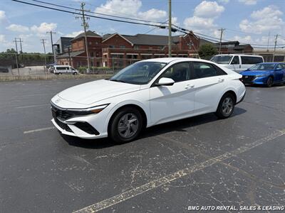 2025 Hyundai ELANTRA SE   - Photo 2 - Newport, KY 41071