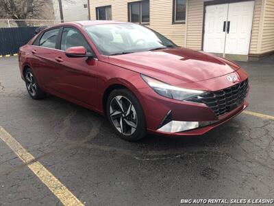 2023 Hyundai Elantra Limited   - Photo 3 - Newport, KY 41071