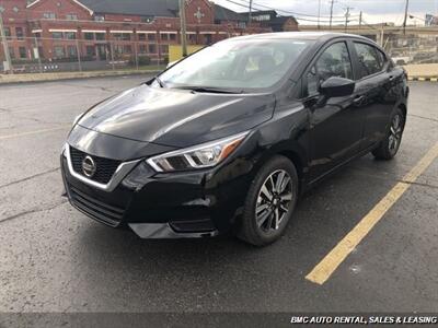 2022 Nissan Versa SV   - Photo 2 - Newport, KY 41071