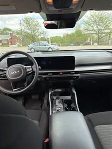 2024 Kia Sorento LX   - Photo 6 - Newport, KY 41071