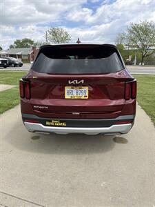 2024 Kia Sorento LX   - Photo 4 - Newport, KY 41071