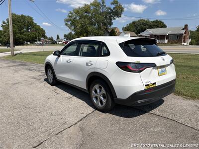 2025 Honda HR-V LX   - Photo 2 - Newport, KY 41071