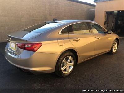 2022 Chevrolet Malibu LS   - Photo 5 - Newport, KY 41071