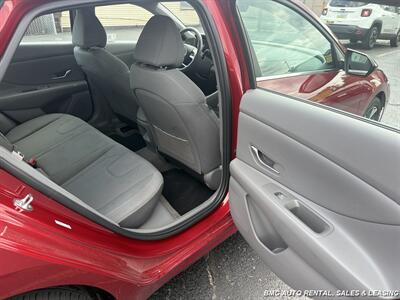 2024 Hyundai ELANTRA SEL   - Photo 10 - Newport, KY 41071