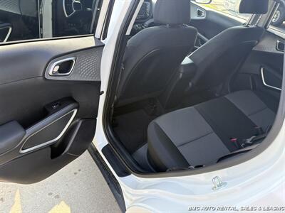2025 Kia Soul LX   - Photo 12 - Newport, KY 41071
