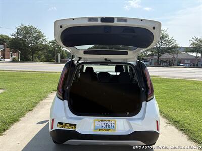 2025 Kia Soul LX   - Photo 17 - Newport, KY 41071