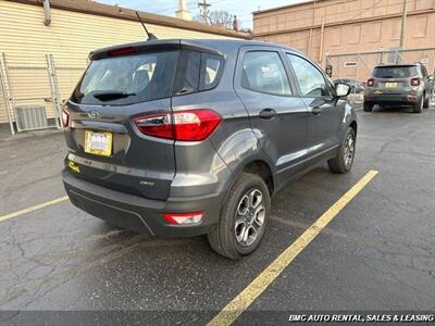 2022 Ford EcoSport S   - Photo 4 - Newport, KY 41071