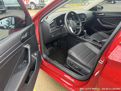 2024 Volkswagen Jetta SE   - Photo 5 - Newport, KY 41071