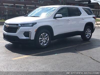 2023 Chevrolet Traverse LS   - Photo 1 - Newport, KY 41071