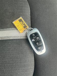 2022 Hyundai Sonata SEL   - Photo 10 - Newport, KY 41071