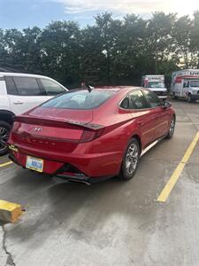 2022 Hyundai Sonata SEL   - Photo 2 - Newport, KY 41071