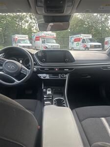 2022 Hyundai Sonata SEL   - Photo 5 - Newport, KY 41071