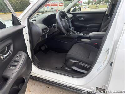 2025 Honda HR-V LX   - Photo 5 - Newport, KY 41071