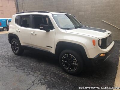 2023 Jeep Renegade Latitude   - Photo 2 - Newport, KY 41071