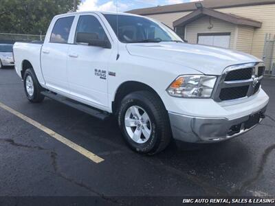 2022 RAM Ram 1500 Classic SLT   - Photo 3 - Newport, KY 41071