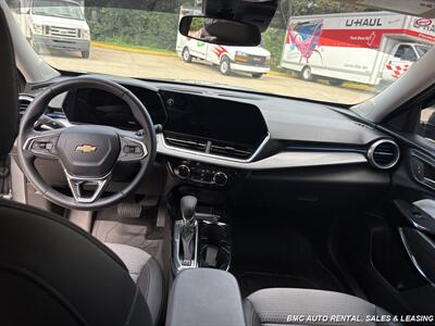 2024 Chevrolet Trax LT - Photo 11 - Newport, KY 41071