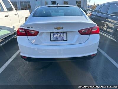 2022 Chevrolet Malibu LS   - Photo 8 - Newport, KY 41071