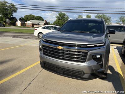 2024 Chevrolet Traverse LT   - Photo 3 - Newport, KY 41071