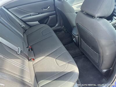 2024 Hyundai Elantra SEL   - Photo 15 - Newport, KY 41071