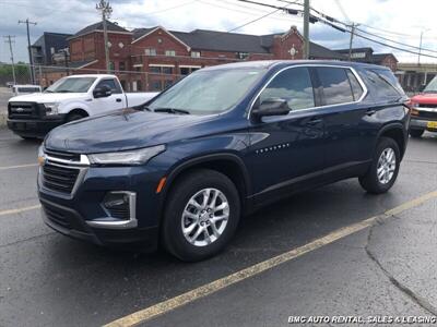 2023 Chevrolet Traverse LS   - Photo 1 - Newport, KY 41071