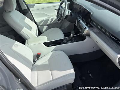2025 Hyundai KONA SEL - Photo 17 - Newport, KY 41071