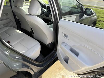 2025 Hyundai KONA SEL - Photo 14 - Newport, KY 41071