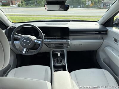 2025 Hyundai KONA SEL - Photo 13 - Newport, KY 41071