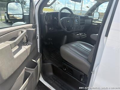 2023 Chevrolet Express LS 3500   - Photo 10 - Newport, KY 41071