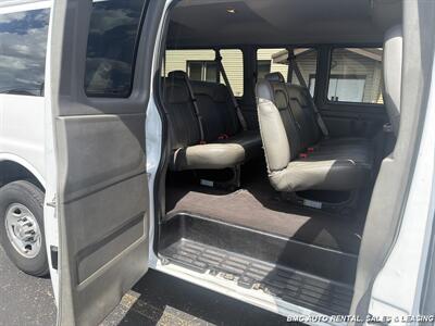 2023 Chevrolet Express LS 3500   - Photo 12 - Newport, KY 41071