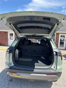2025 Chevrolet Equinox LT   - Photo 10 - Newport, KY 41071