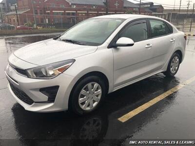 2022 Kia Rio S   - Photo 2 - Newport, KY 41071