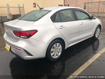 2022 Kia Rio S   - Photo 6 - Newport, KY 41071