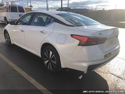 2022 Nissan Altima 2.5 SV   - Photo 7 - Newport, KY 41071