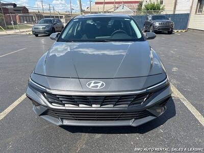 2024 Hyundai Elantra   - Photo 3 - Newport, KY 41071