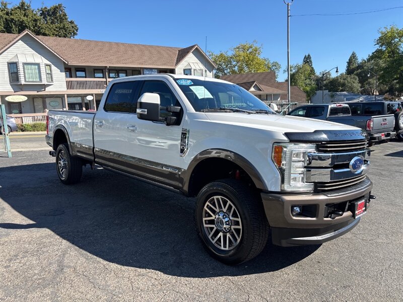 2017 Ford F-350 King Ranch photo 4