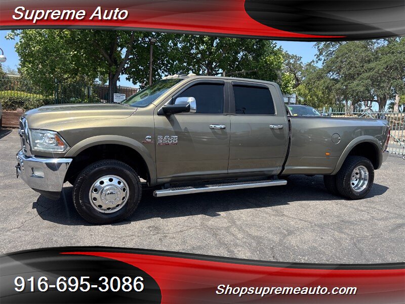 2013 RAM 3500 Laramie Crew Cab*4X4*DRW*Tow Package*Rear Camera*  