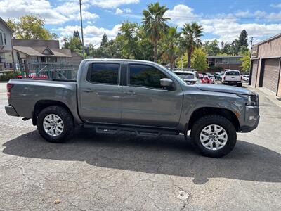 2022 Nissan Frontier Crew Cab SV*4X4*One Owner*Low Miles*Lifted*   - Photo 6 - Fair Oaks, CA 95628