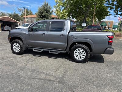 2022 Nissan Frontier Crew Cab SV*4X4*One Owner*Low Miles*Lifted*   - Photo 12 - Fair Oaks, CA 95628