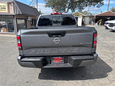 2022 Nissan Frontier Crew Cab SV*4X4*One Owner*Low Miles*Lifted*   - Photo 10 - Fair Oaks, CA 95628