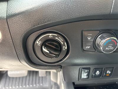 2022 Nissan Frontier Crew Cab SV*4X4*One Owner*Low Miles*Lifted*   - Photo 19 - Fair Oaks, CA 95628