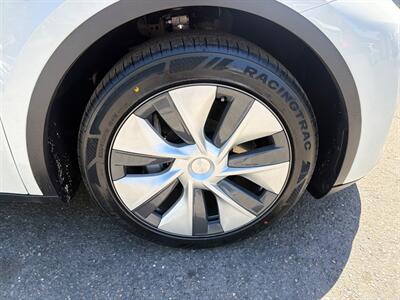 2025 Tesla Model Y Long Range*AWD*Rear Camera*One Owner*Navigation*   - Photo 25 - Fair Oaks, CA 95628