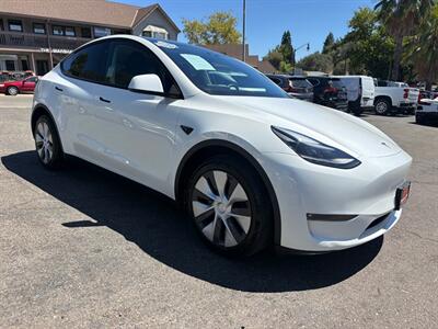 2025 Tesla Model Y Long Range*AWD*Rear Camera*One Owner*Navigation*   - Photo 5 - Fair Oaks, CA 95628