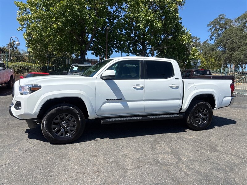 2023 Toyota Tacoma SR5 V6 photo 33