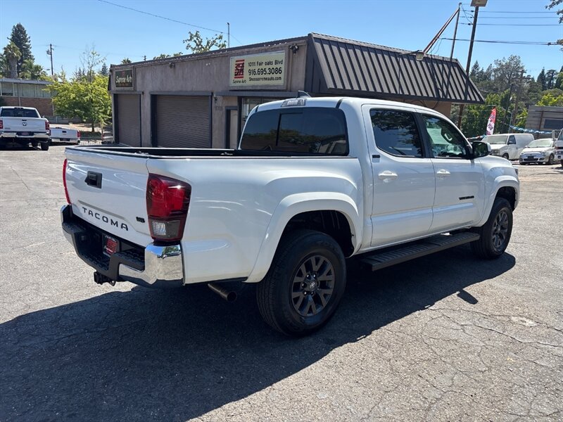 2023 Toyota Tacoma SR5 V6 photo 9