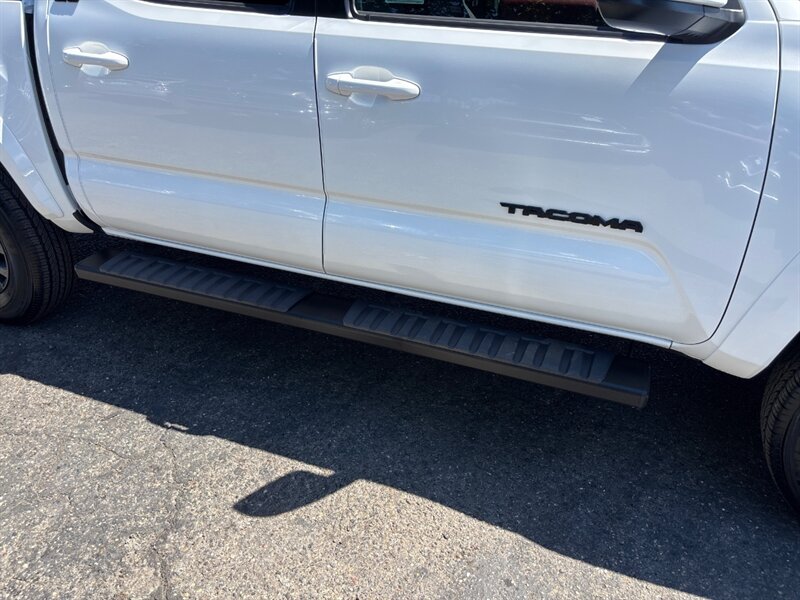 2023 Toyota Tacoma SR5 V6 photo 26