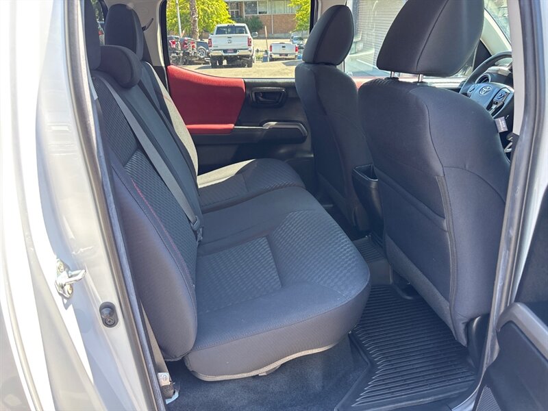 2023 Toyota Tacoma SR5 V6 photo 24