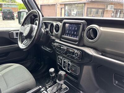 2020 Jeep Wrangler Unlimited Sahara*4X4*Hard Top*Rear Camera*   - Photo 23 - Fair Oaks, CA 95628